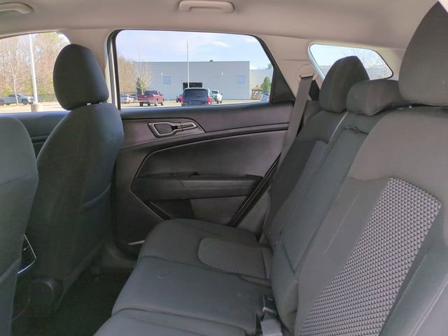 Used 2024 Kia Sportage LX image 14