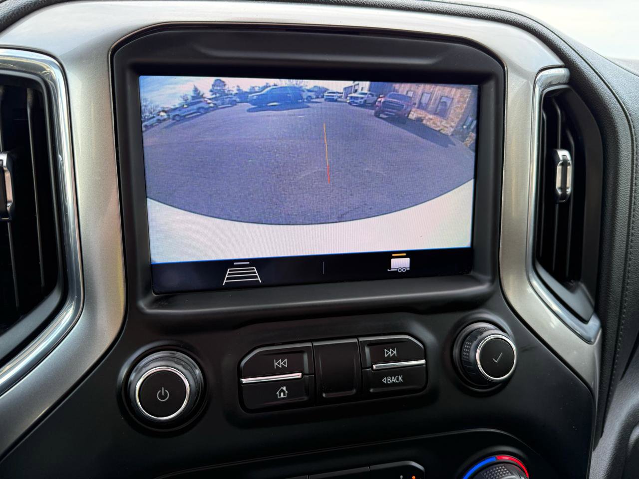 Used 2021 Chevrolet Silverado 1500 LT w/ Bed Protection Package AWD/4WD image 29
