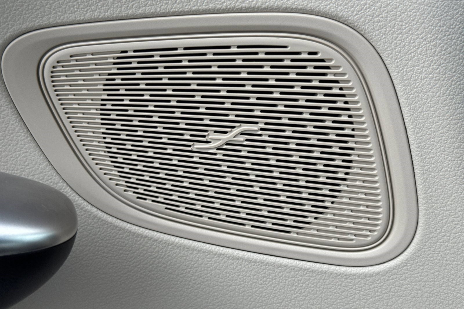 Certified 2025 Mercedes-Benz GLC 300 4MATIC image 22