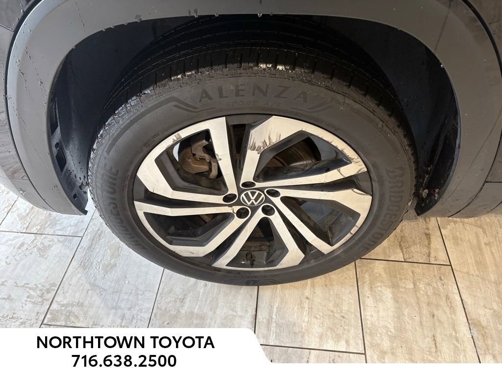 Used 2023 Volkswagen Atlas SEL image 14