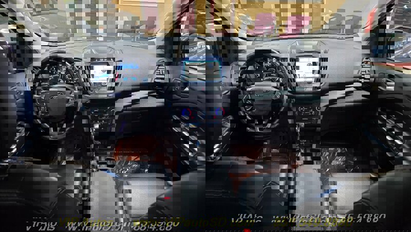 Used 2019 Ford Escape SEL image 18