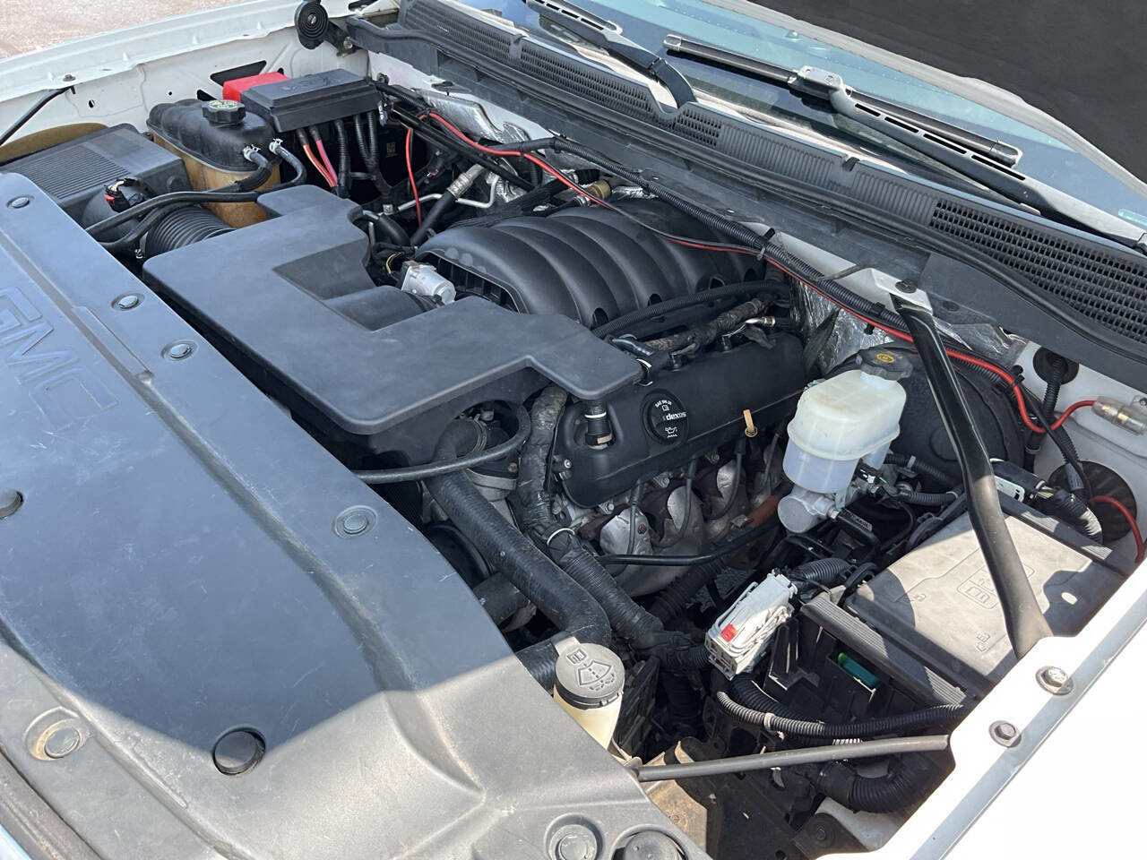 Used 2014 GMC Sierra 1500 SLT w/ SLT Crew Cab Value Package AWD/4WD image 33