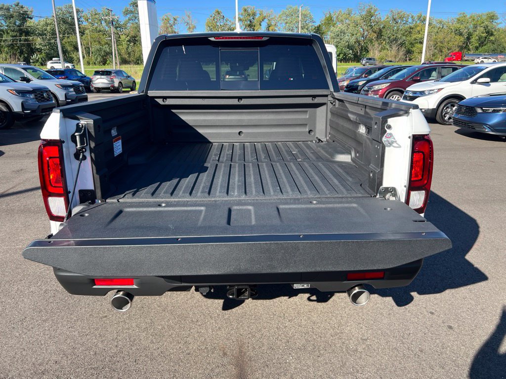 New 2026 Honda Ridgeline Black Edition image 13