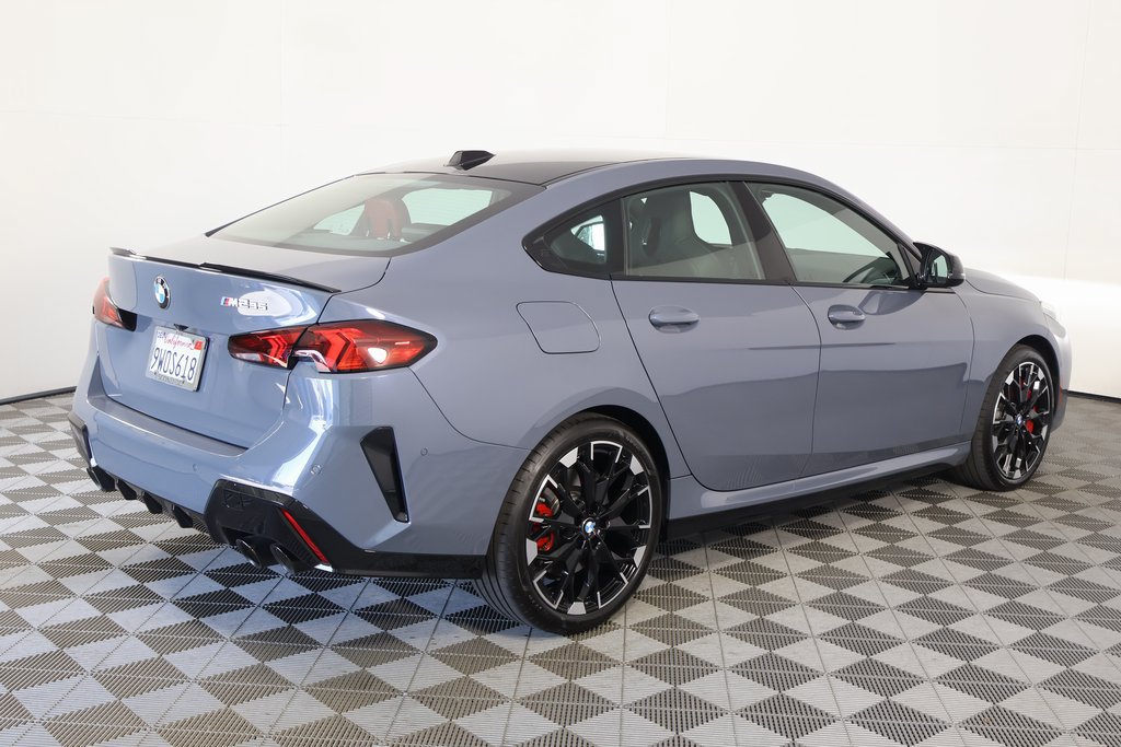 Used 2025 BMW M235i xDrive w/ M Sport Professional Package AWD/4WD image 4