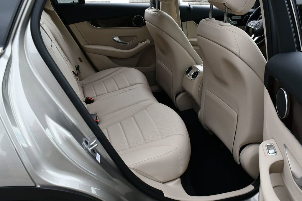 Used 2022 Mercedes-Benz GLC 300 image 18