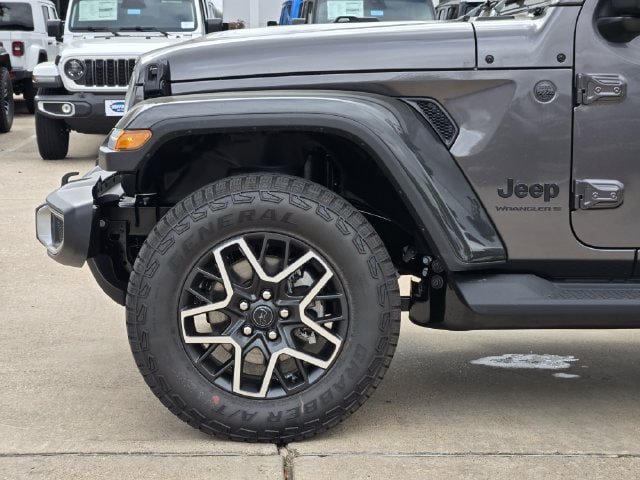 New 2027 Jeep Wrangler Unlimited Sahara AWD/4WD image 6