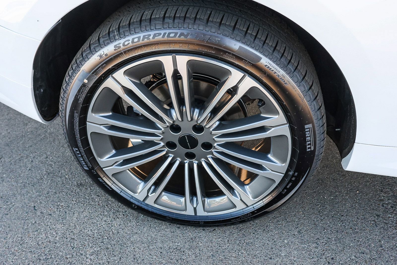 New 2026 Land Rover Range Rover Sport Dynamic SE image 13