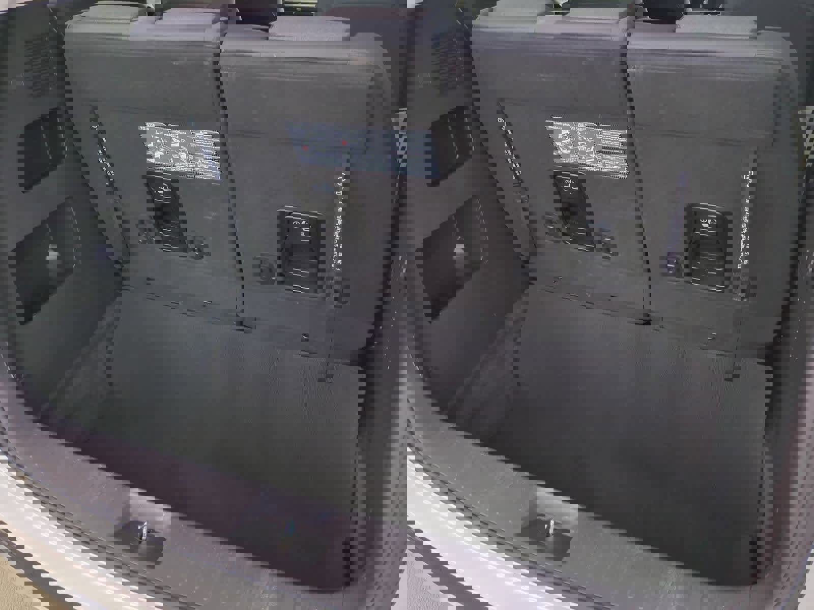 Certified 2024 Kia Carnival LX image 31