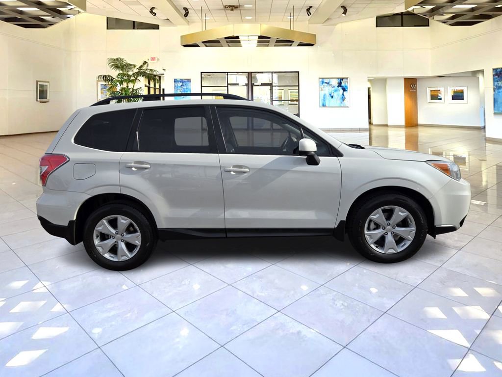Used 2015 Subaru Forester 2.5i Premium w/ All-Weather Package AWD/4WD image 4