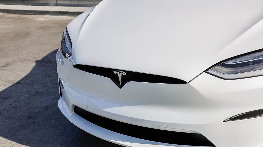 Used 2023 Tesla Model X AWD/4WD image 6