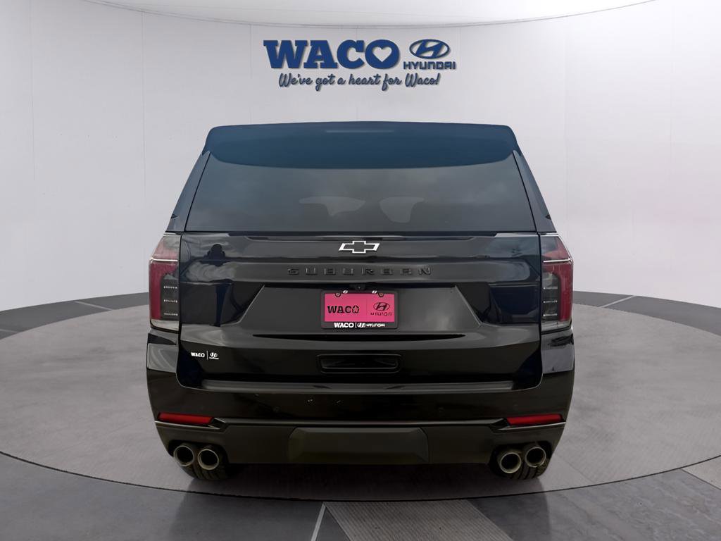 Used 2025 Chevrolet Suburban Z71 image 13