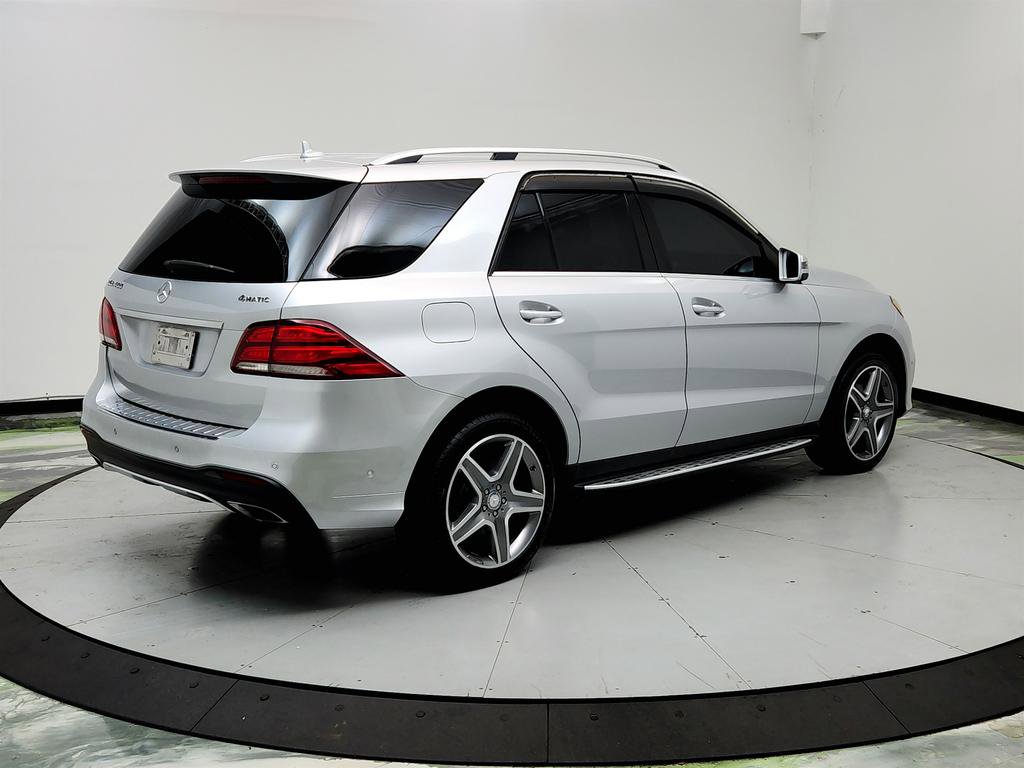 Used 2016 Mercedes-Benz GLE 400 4MATIC w/ Driver Assistance Package image 5