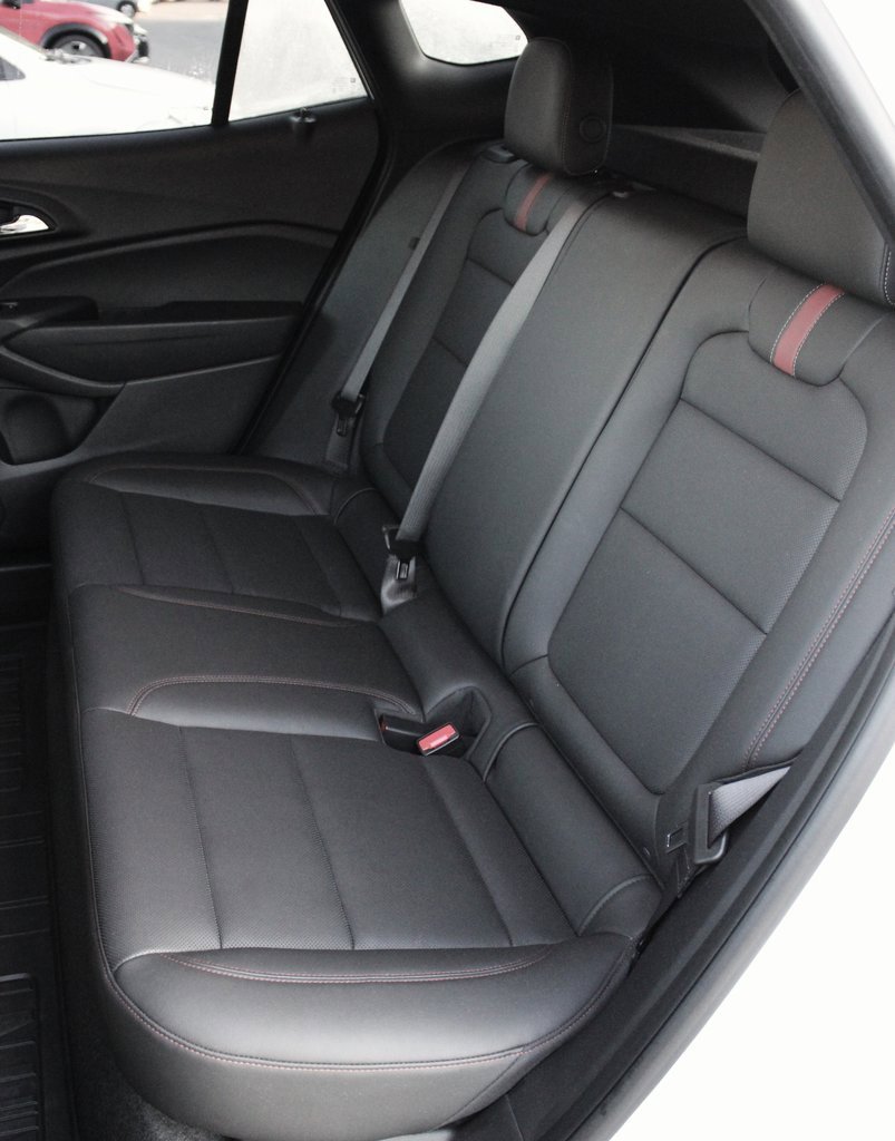 Used 2024 Chevrolet Trax RS w/ Driver Confidence Package image 24