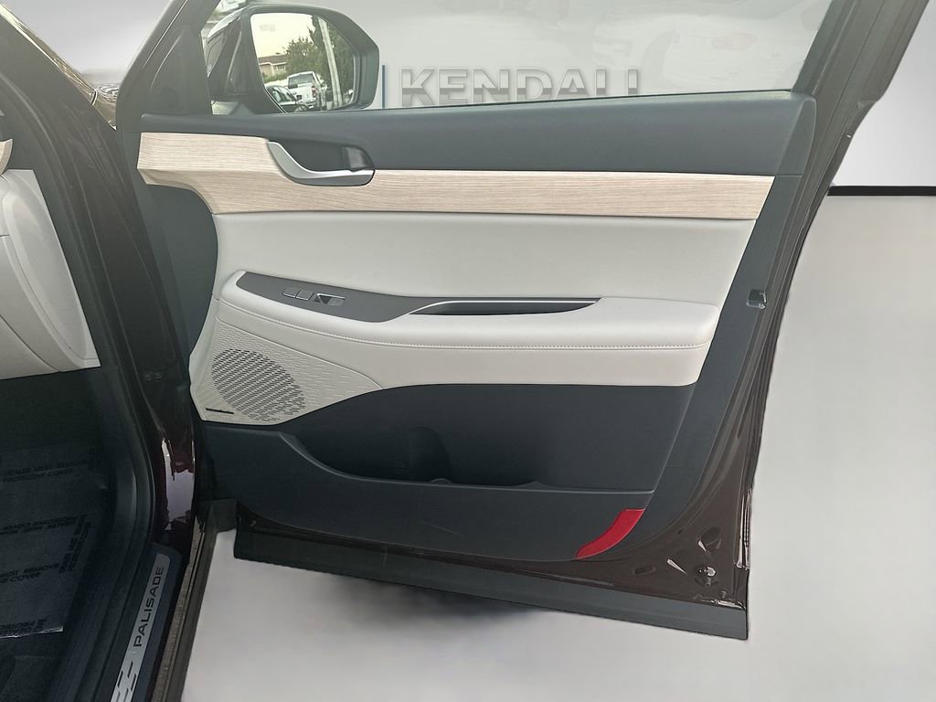 Used 2024 Hyundai Palisade Limited image 33