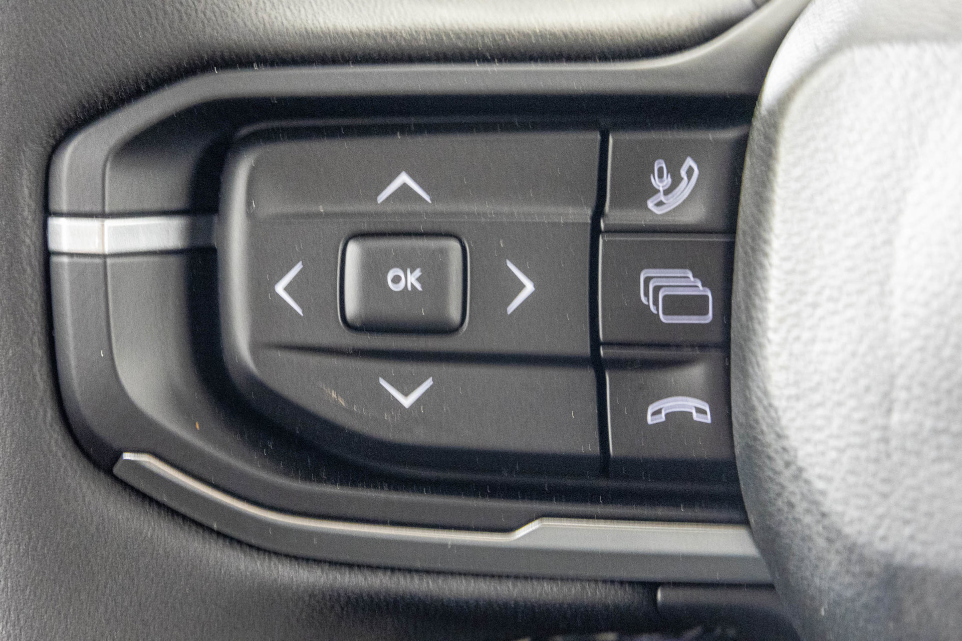 New 2026 Jeep Cherokee Laredo AWD/4WD image 29