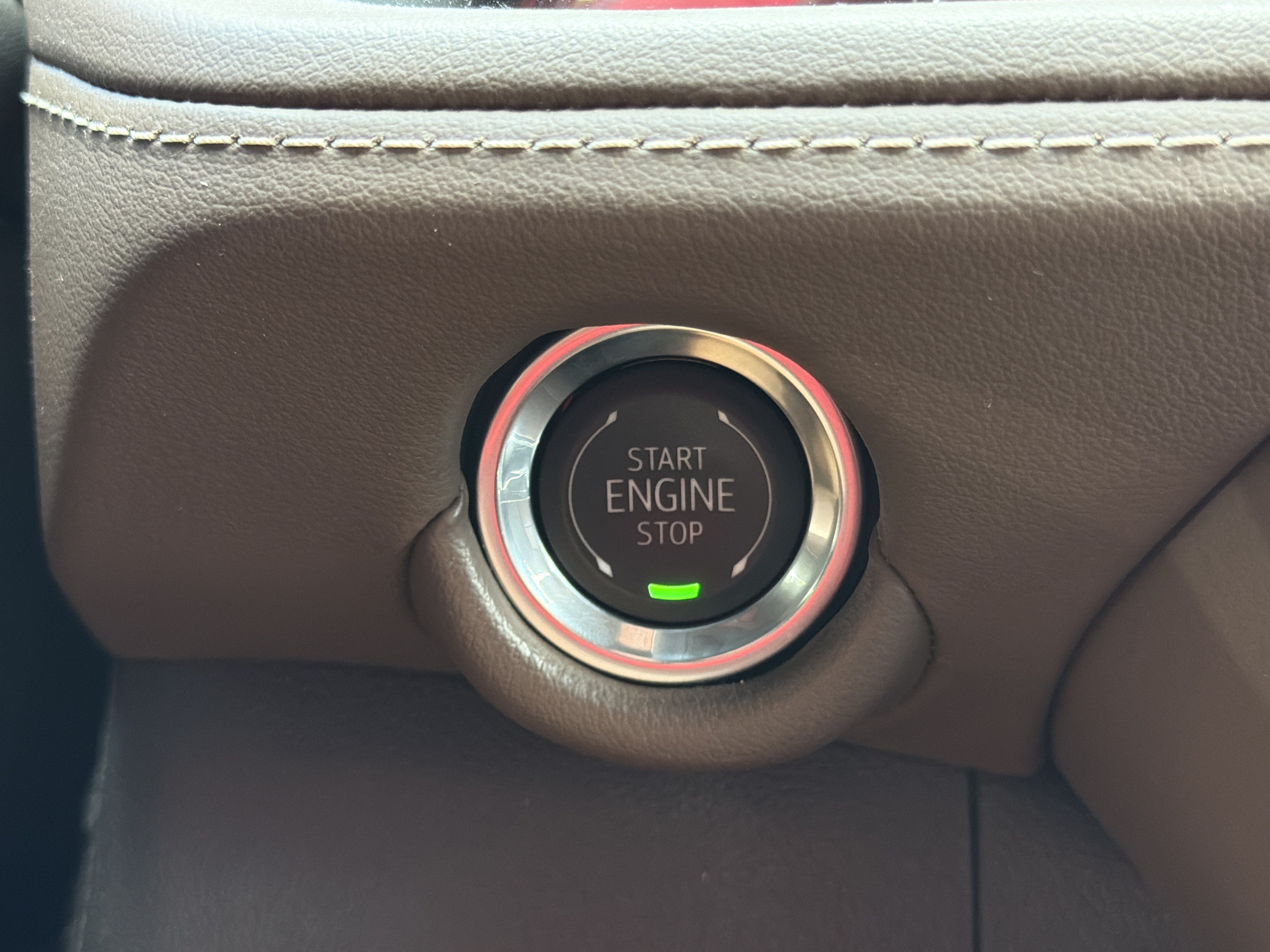 Used 2026 Chevrolet Suburban High Country AWD/4WD image 9
