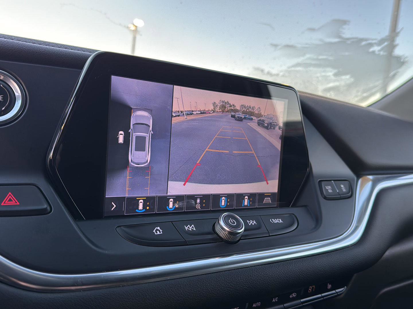 Used 2019 Chevrolet Blazer LT w/ Sound & Technology Package image 23