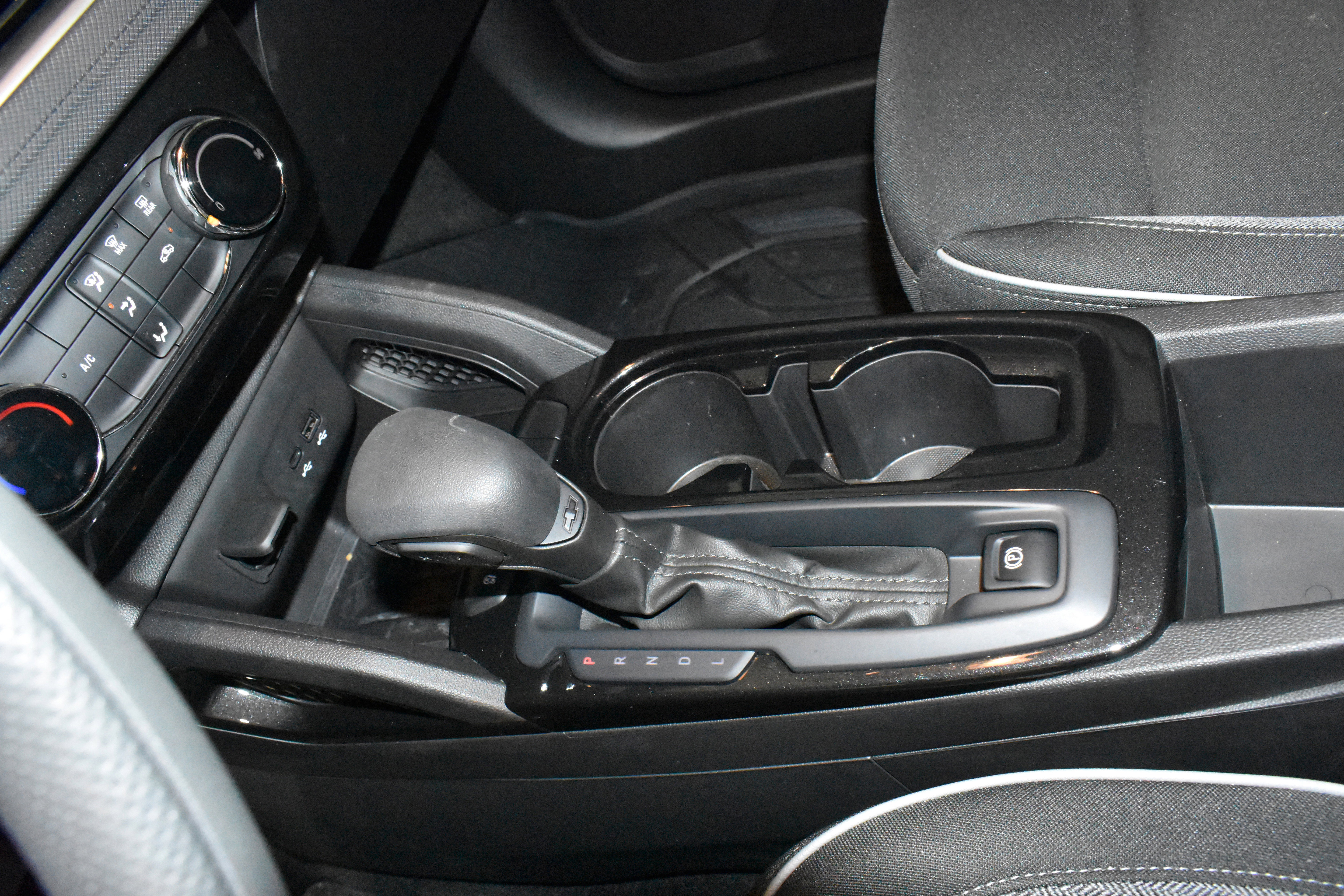 Used 2025 Chevrolet TrailBlazer LT w/ Driver Confidence Package image 21