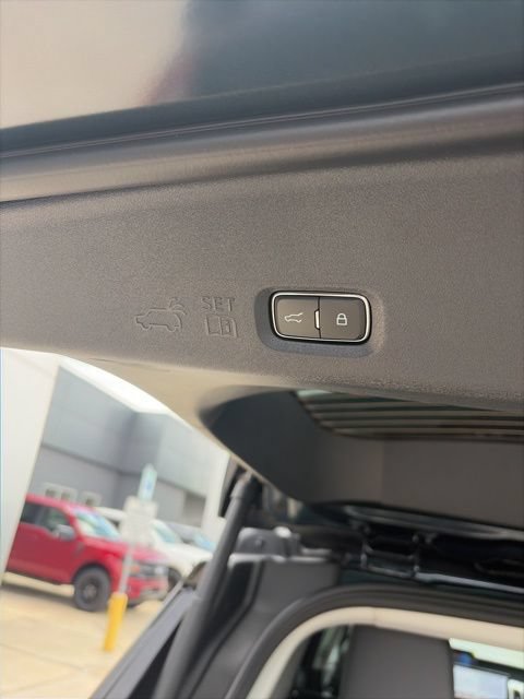 New 2026 Ford Expedition Active AWD/4WD image 17