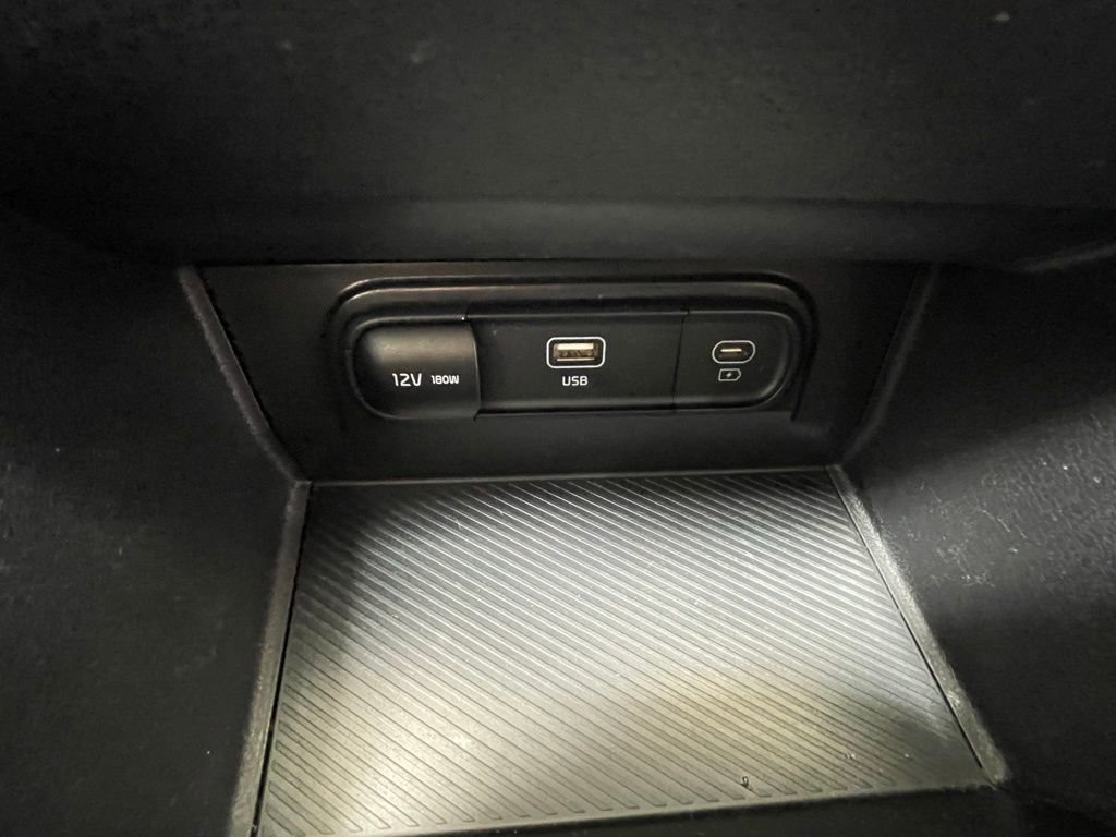 Used 2024 Kia Sportage LX image 19