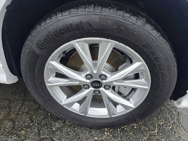 Used 2024 Audi Q3 2.0T Premium w/ Convenience Package image 9