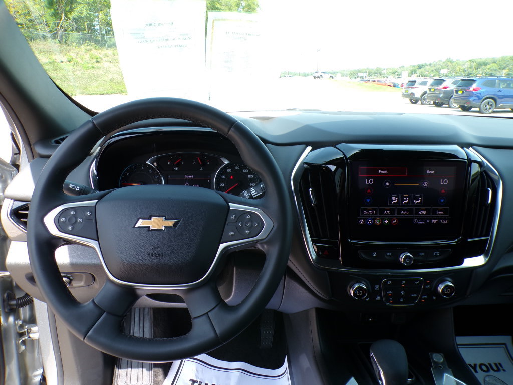 Used 2023 Chevrolet Traverse LT AWD/4WD image 10