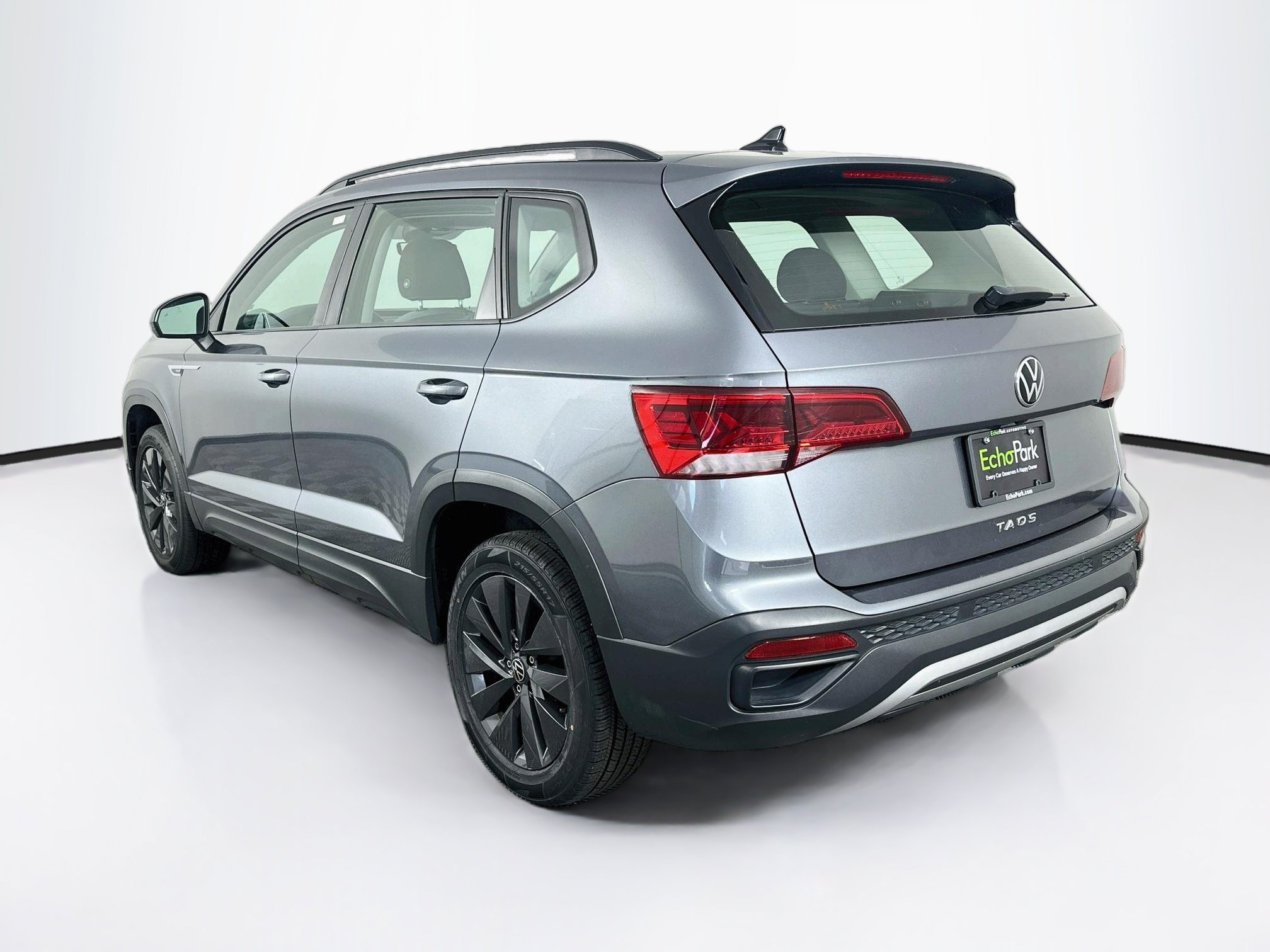 Used 2024 Volkswagen Taos S FWD image 5