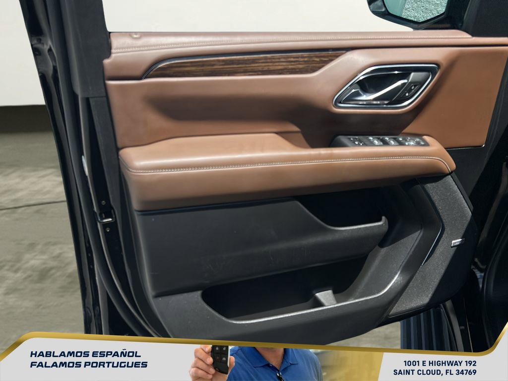 Used 2024 Chevrolet Suburban High Country AWD/4WD image 10