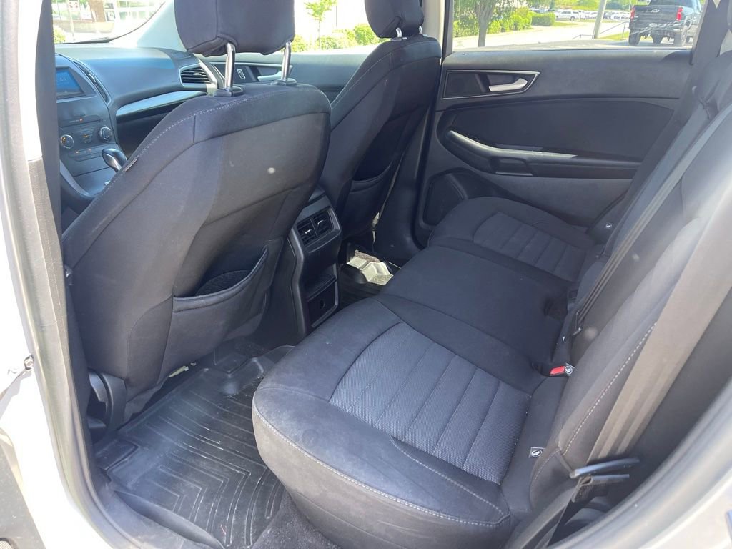 Used 2015 Ford Edge SE FWD image 6