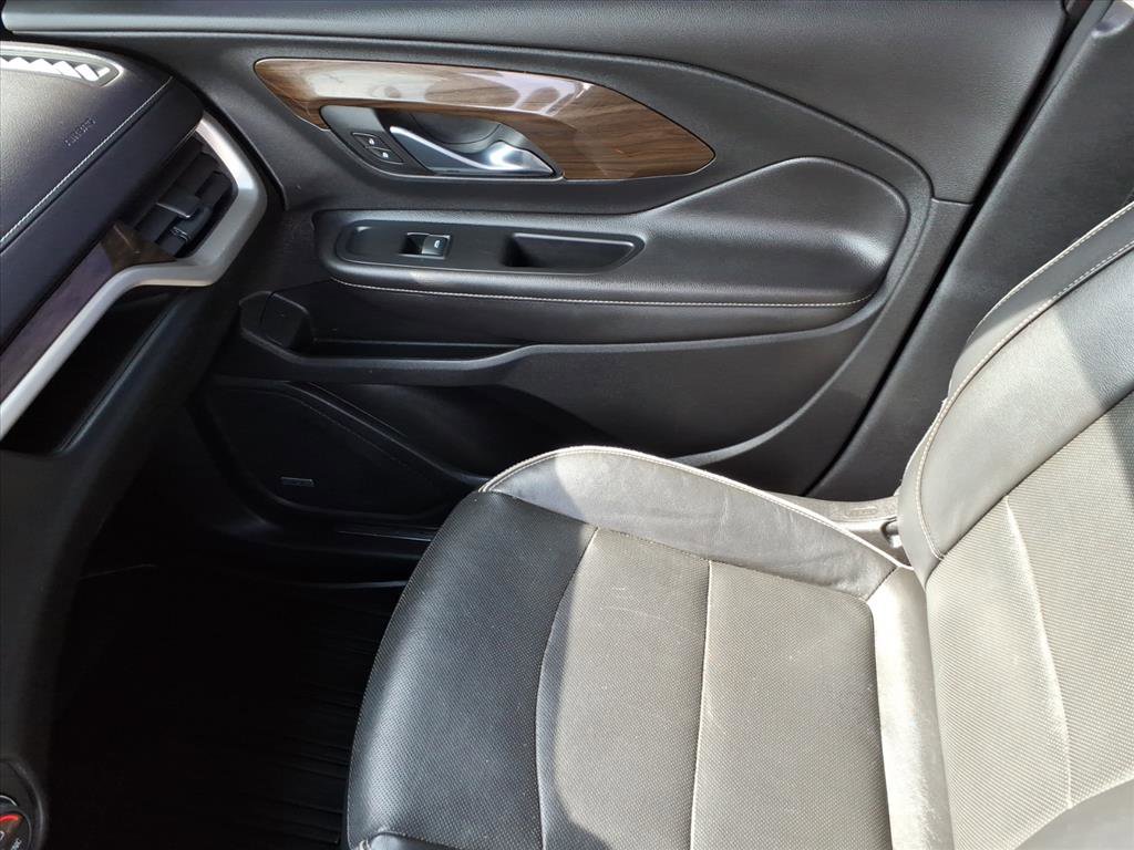Used 2020 GMC Terrain Denali w/ Denali Premium Package FWD image 32