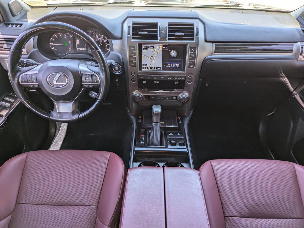 Used 2020 Lexus GX 460 Premium w/ Premium Package AWD/4WD image 18