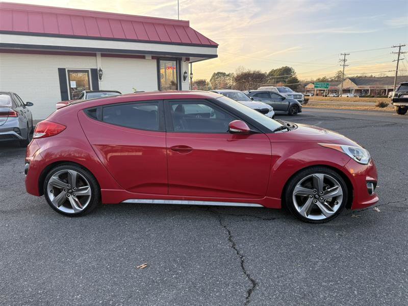 Used 2013 Hyundai Veloster Turbo FWD image 4