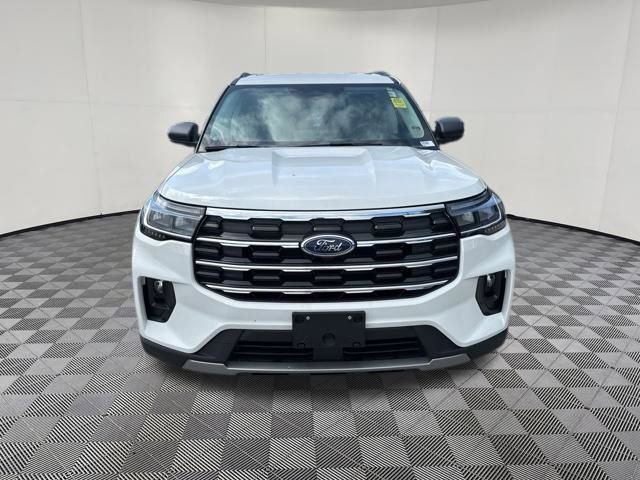 Used 2025 Ford Explorer Active w/ Active Comfort Package AWD/4WD image 14