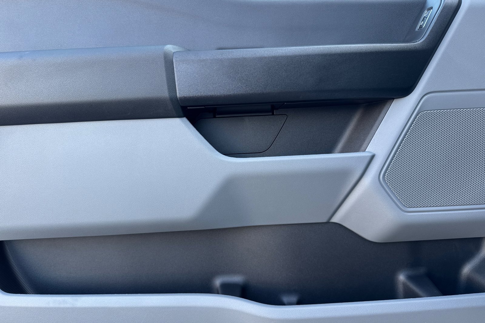 New 2025 Ford F250 XL w/ XL Chrome Package image 10