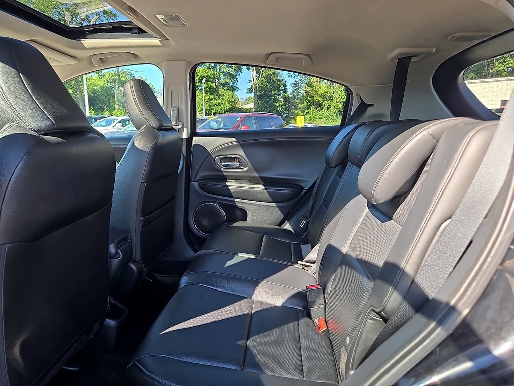 Used 2021 Honda HR-V EX-L image 11