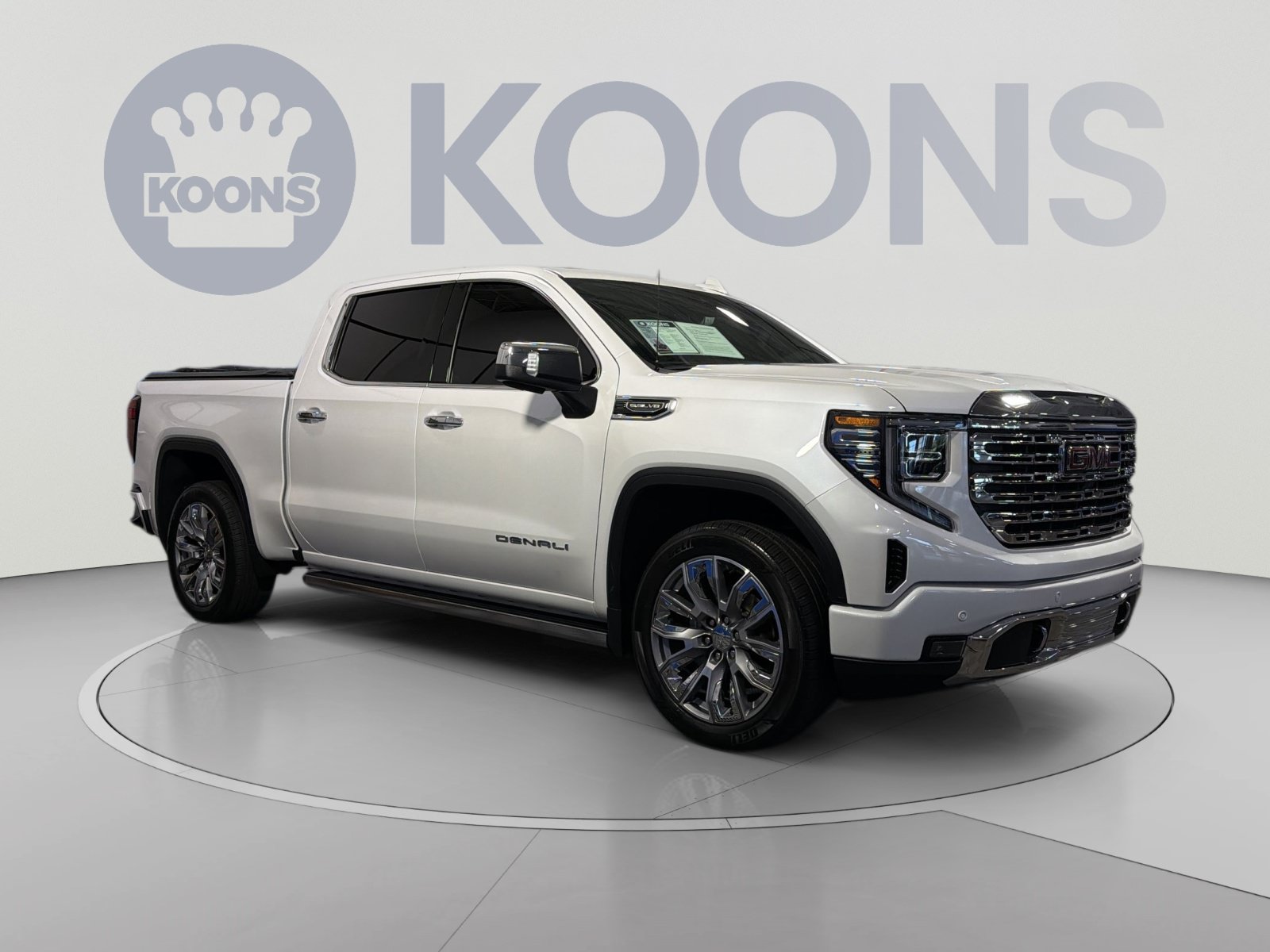 Used 2025 GMC Sierra 1500 Denali w/ Denali Reserve Package AWD/4WD image 10