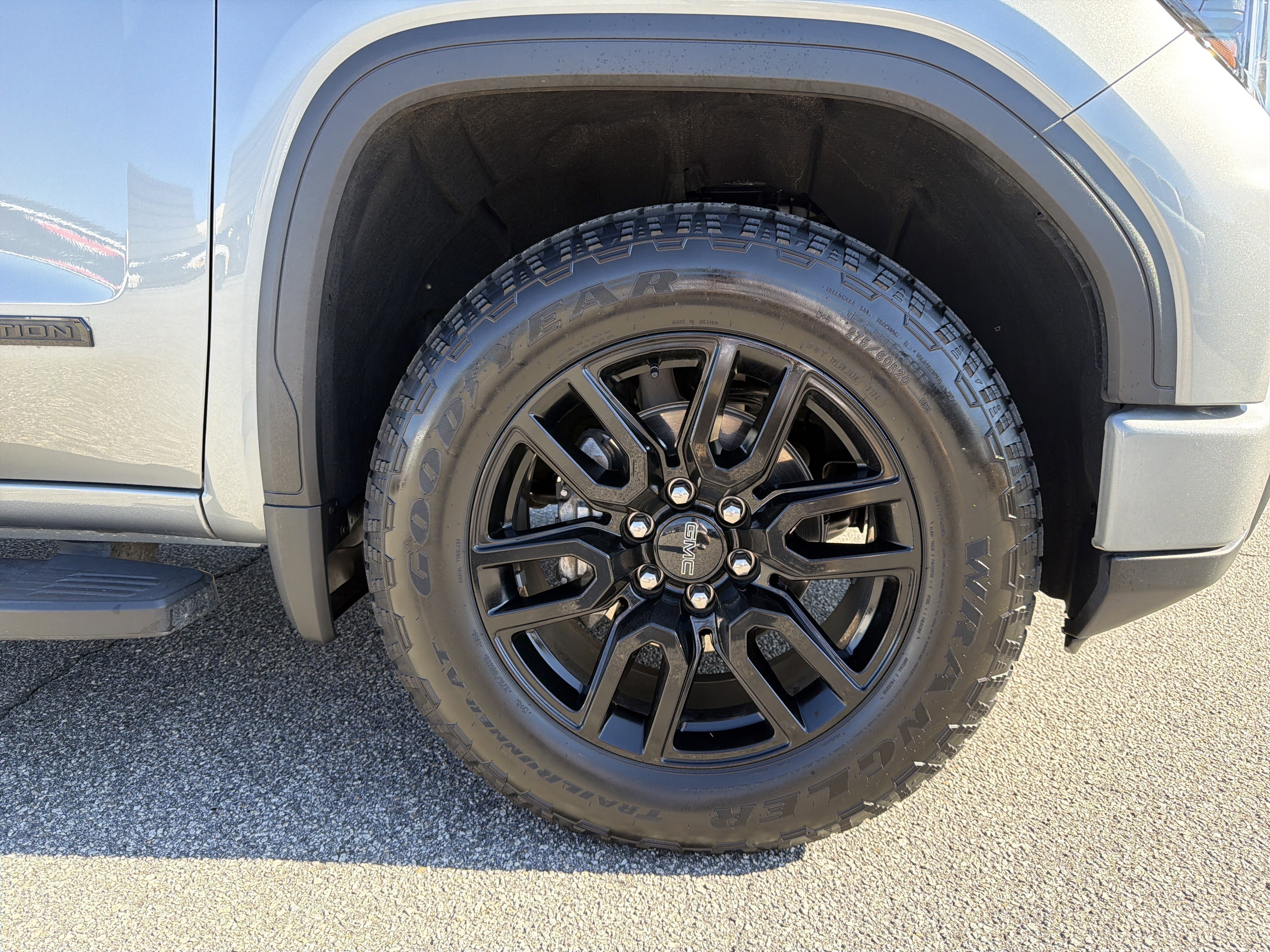 Used 2025 GMC Sierra 1500 Elevation w/ Elevation Premium Package image 24