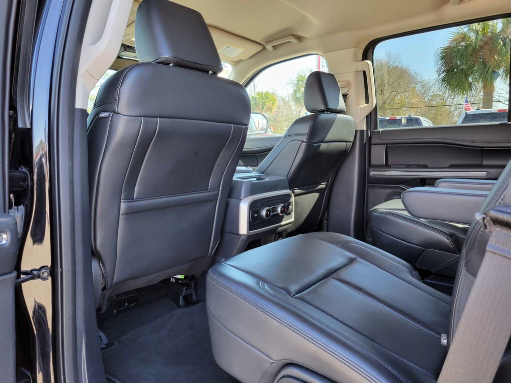 Used 2024 Ford Expedition XLT image 14