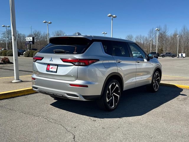 Used 2024 Mitsubishi Outlander AWD image 6