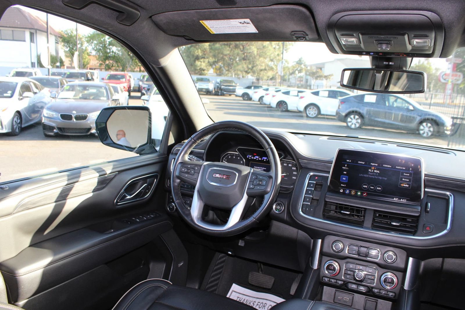 Used 2021 GMC Yukon XL SLT AWD/4WD image 23