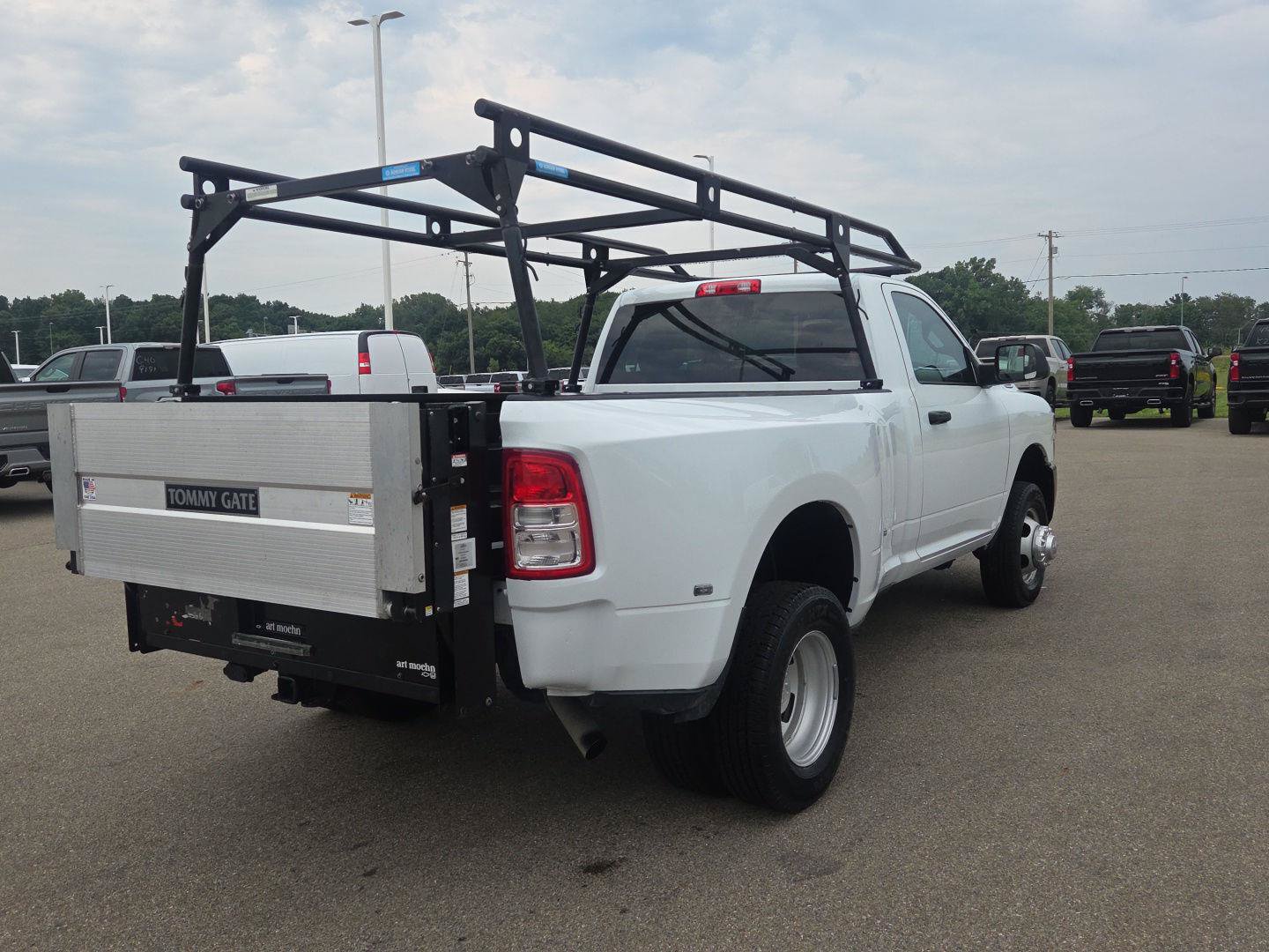Used 2022 RAM 3500 Tradesman AWD/4WD image 6