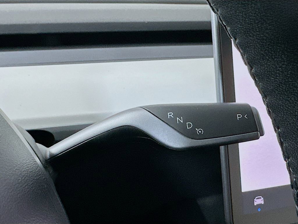 Used 2022 Tesla Model Y Performance image 19