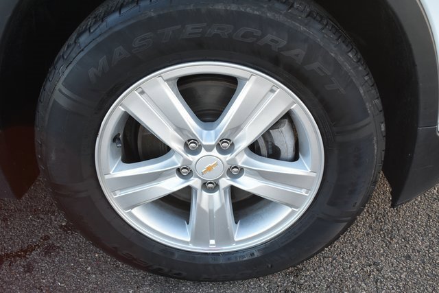 Used 2020 Chevrolet Trax LS w/ Tint and Cruise Package image 39