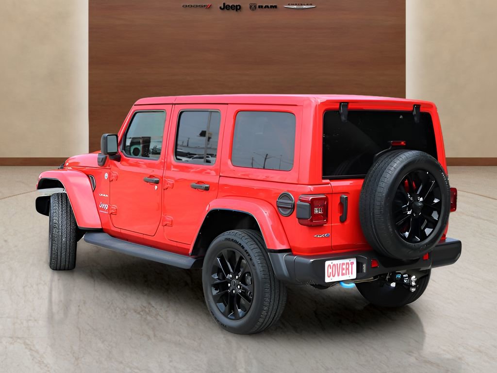 Used 2024 Jeep Wrangler Unlimited Sahara AWD/4WD image 3