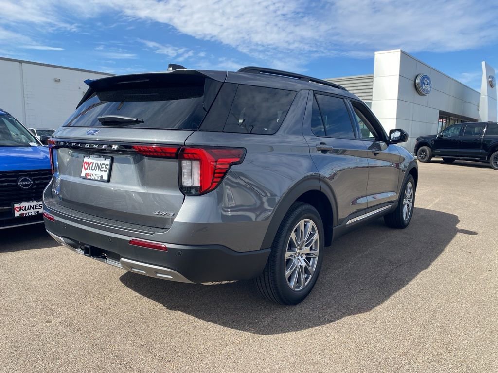 New 2025 Ford Explorer Active image 9