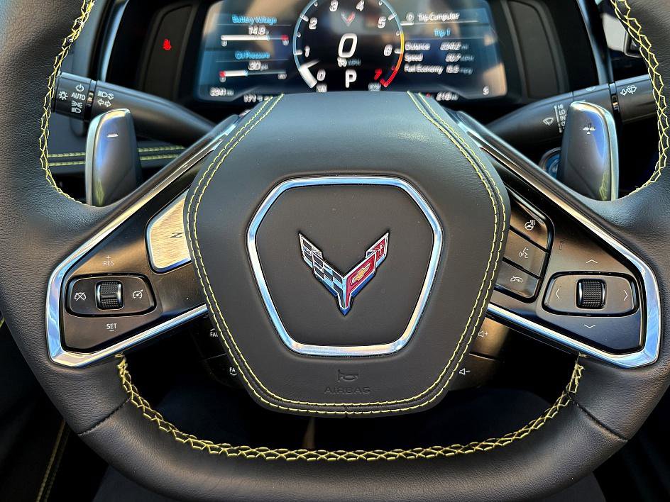 Used 2023 Chevrolet Corvette Stingray Premium Conv w/ Stealth Interior Trim Package image 18