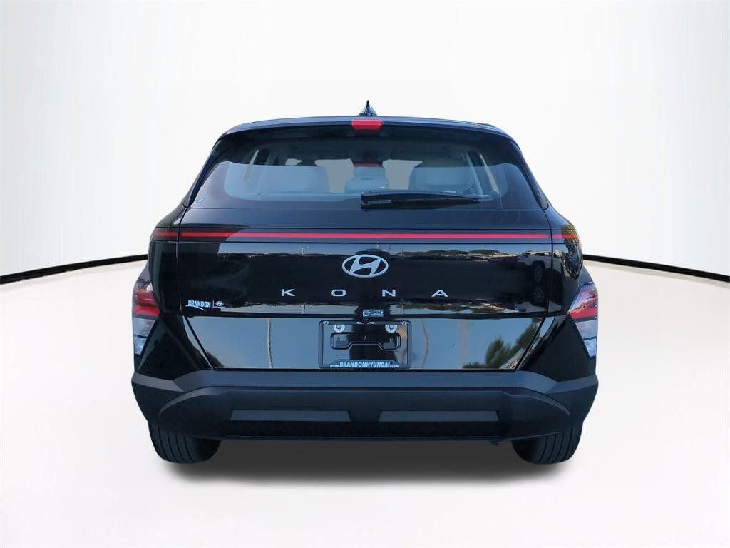 New 2026 Hyundai Kona SE image 6
