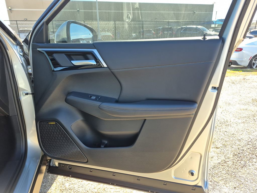 New 2026 Mitsubishi Outlander SE image 24