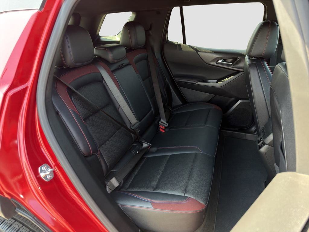 Used 2025 Chevrolet Equinox RS w/ Safety and Technology Package image 25