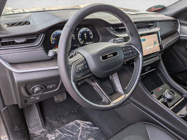 New 2026 Jeep Grand Cherokee Altitude image 3